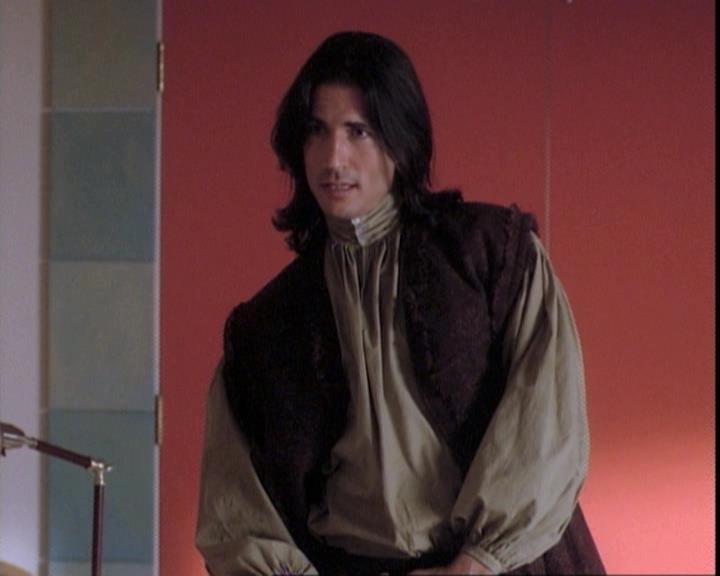 Charmed-Online-dot-net_109TheWitchIsBack0141.jpg