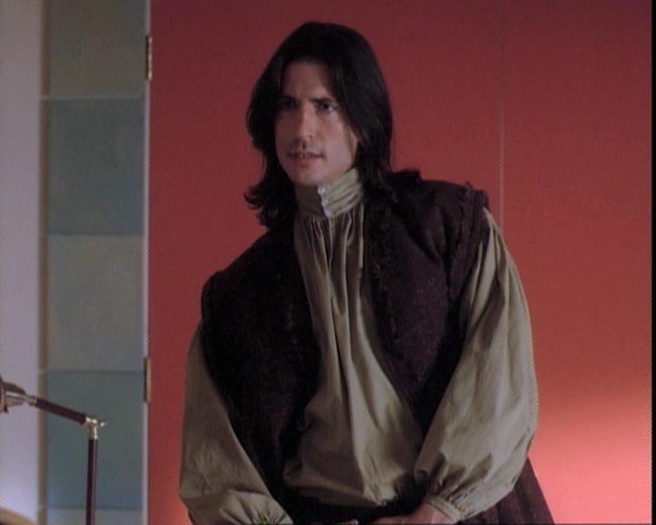 Charmed-Online-dot-net_109TheWitchIsBack0143.jpg