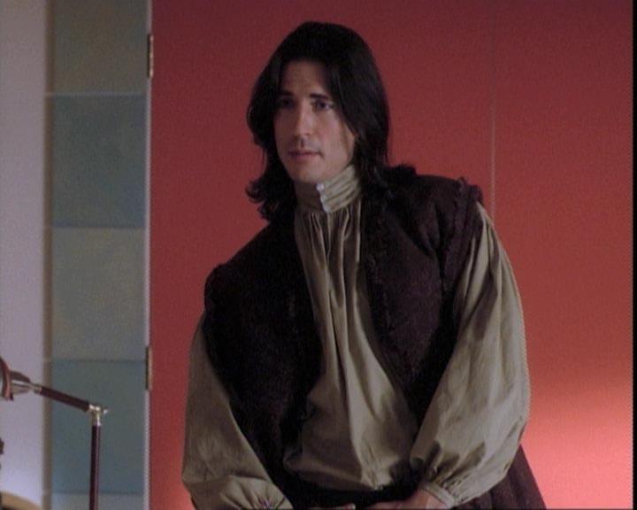 Charmed-Online-dot-net_109TheWitchIsBack0148.jpg