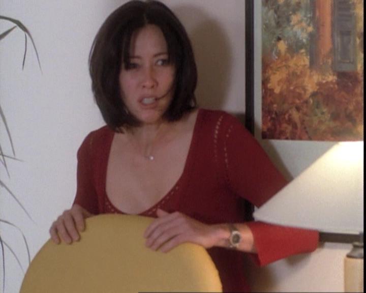 Charmed-Online-dot-net_109TheWitchIsBack0178.jpg