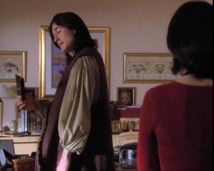 Charmed-Online-dot-net_109TheWitchIsBack0214.jpg