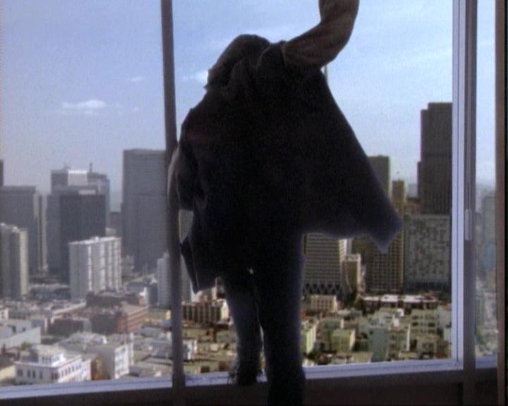 Charmed-Online-dot-net_109TheWitchIsBack0226.jpg