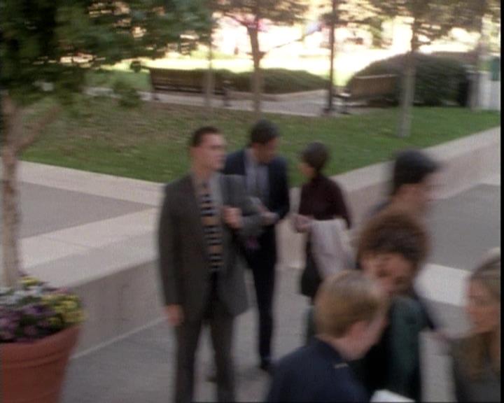 Charmed-Online-dot-net_109TheWitchIsBack0350.jpg