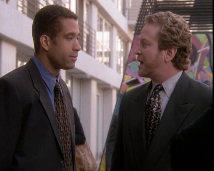 Charmed-Online-dot-net_109TheWitchIsBack0364.jpg