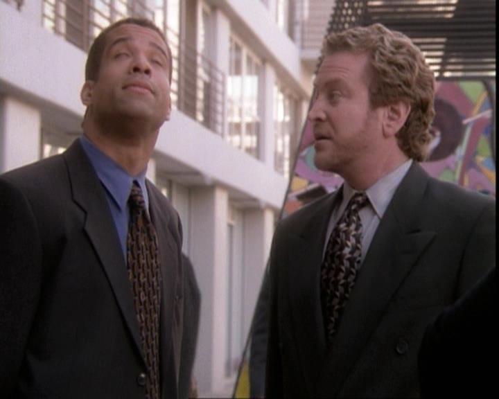 Charmed-Online-dot-net_109TheWitchIsBack0369.jpg