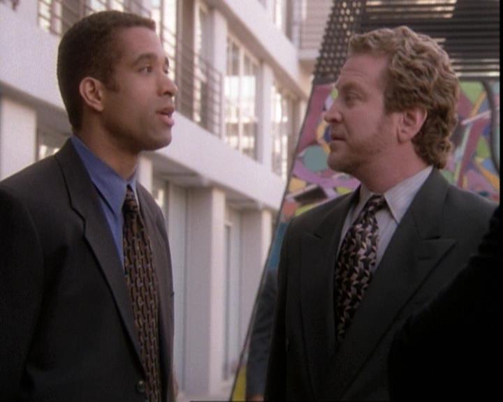 Charmed-Online-dot-net_109TheWitchIsBack0371.jpg