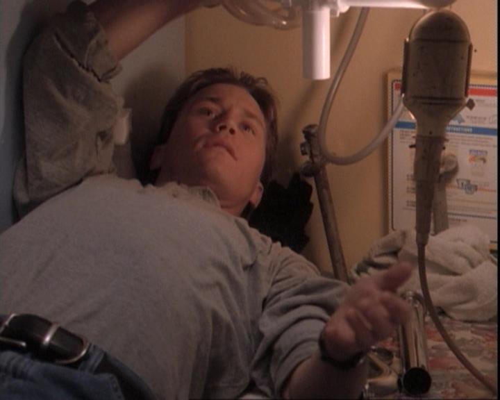 Charmed-Online-dot-net_109TheWitchIsBack0416.jpg