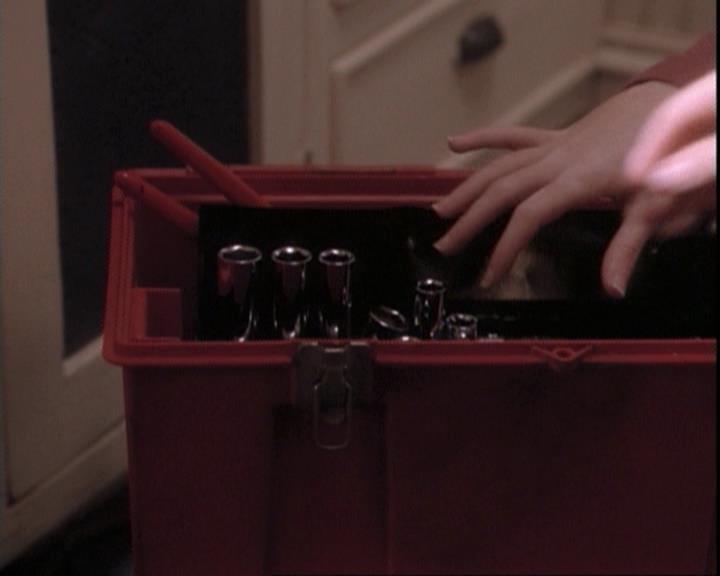 Charmed-Online-dot-net_109TheWitchIsBack0417.jpg