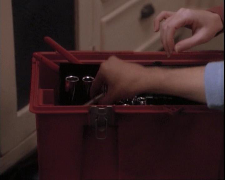 Charmed-Online-dot-net_109TheWitchIsBack0418.jpg