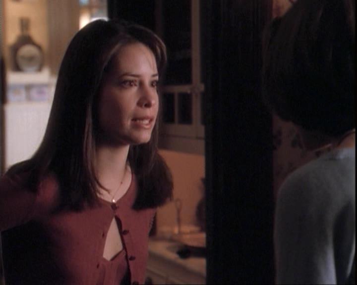 Charmed-Online-dot-net_109TheWitchIsBack0443.jpg