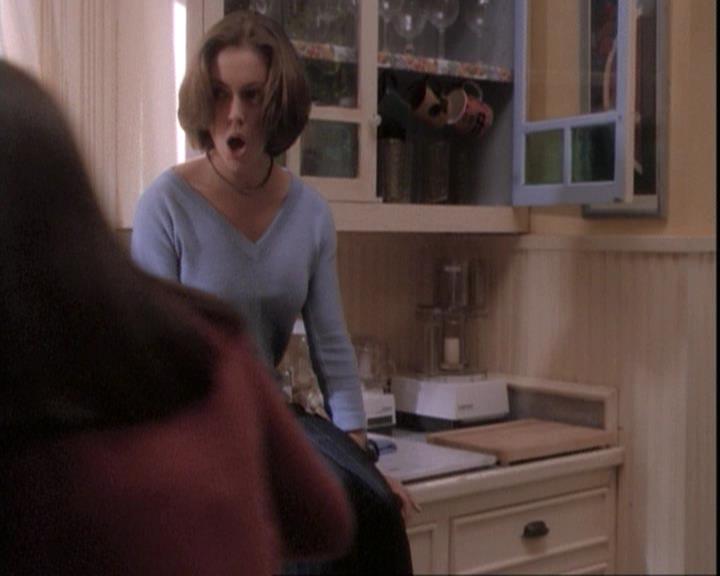 Charmed-Online-dot-net_109TheWitchIsBack0485.jpg