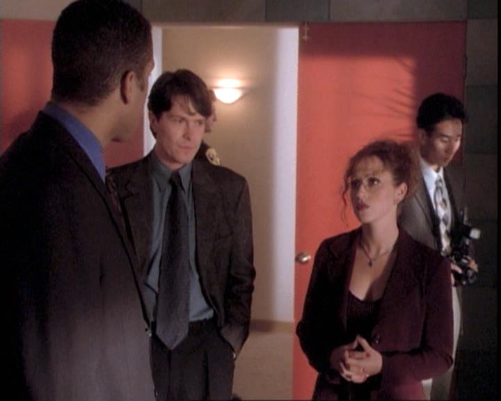 Charmed-Online-dot-net_109TheWitchIsBack0552.jpg Charmed-Online-dot-net_109TheWitchIsBack0552.jpg