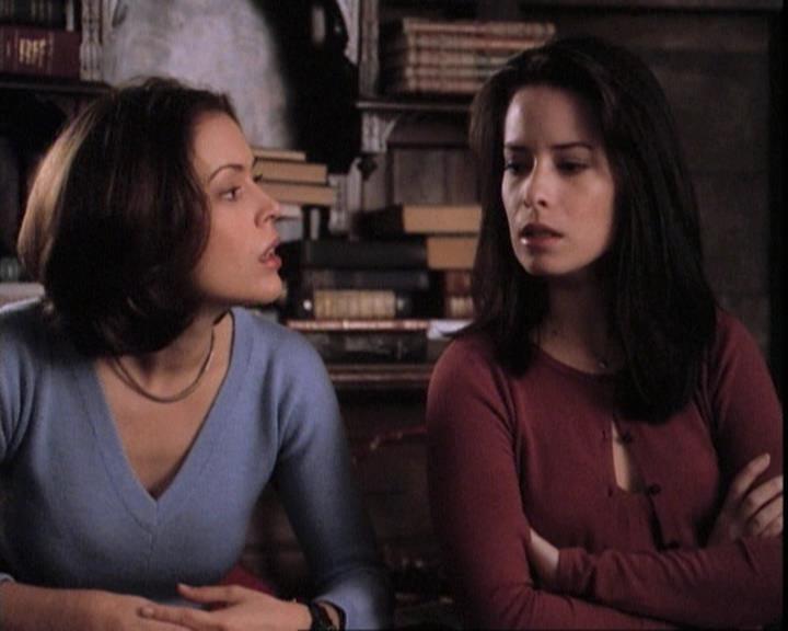 Charmed-Online-dot-net_109TheWitchIsBack0627.jpg