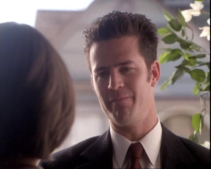 Charmed-Online-dot-net_109TheWitchIsBack0830.jpg