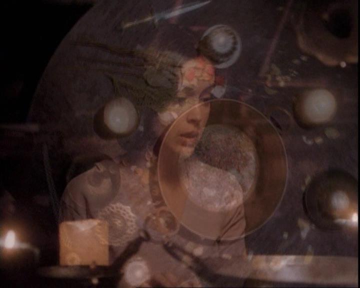 Charmed-Online-dot-net_109TheWitchIsBack0894.jpg