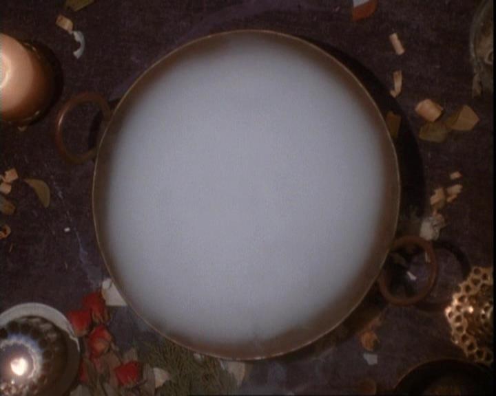 Charmed-Online-dot-net_109TheWitchIsBack0954.jpg Charmed-Online-dot-net_109TheWitchIsBack0954.jpg