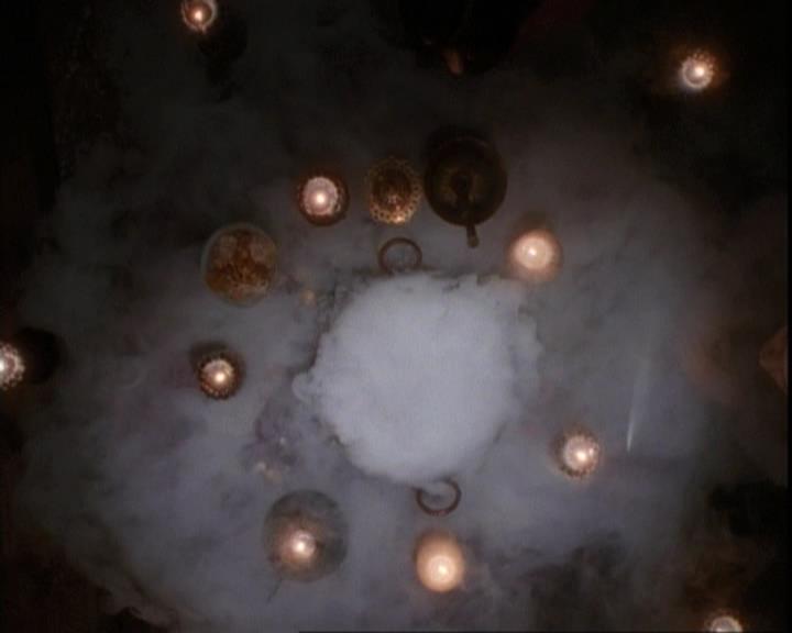 Charmed-Online-dot-net_109TheWitchIsBack0962.jpg Charmed-Online-dot-net_109TheWitchIsBack0962.jpg