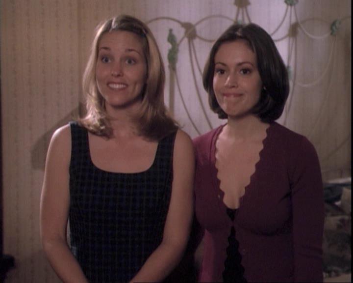 Charmed-Online-dot-net_109TheWitchIsBack1038.jpg