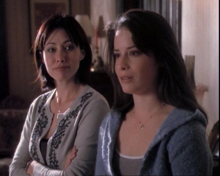 Charmed-Online-dot-net_109TheWitchIsBack1040.jpg