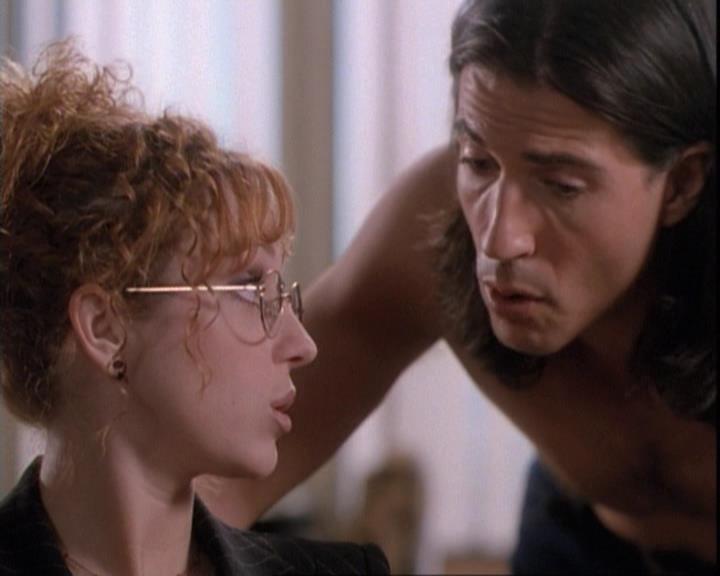 Charmed-Online-dot-net_109TheWitchIsBack1276.jpg