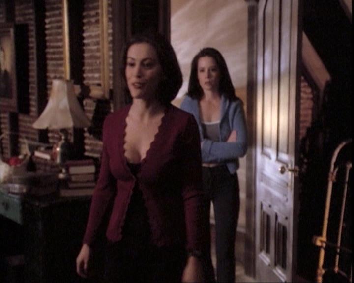 Charmed-Online-dot-net_109TheWitchIsBack1311.jpg Charmed-Online-dot-net_109TheWitchIsBack1311.jpg