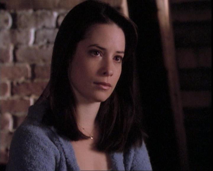 Charmed-Online-dot-net_109TheWitchIsBack1322.jpg