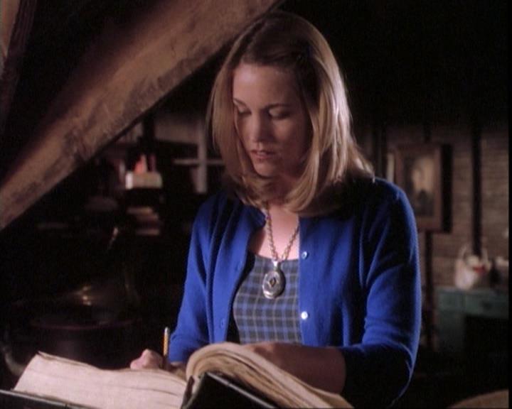 Charmed-Online-dot-net_109TheWitchIsBack1352.jpg