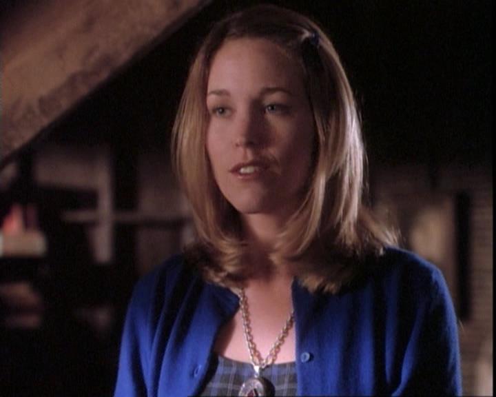Charmed-Online-dot-net_109TheWitchIsBack1376.jpg