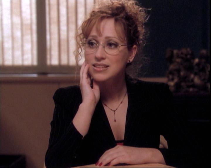 Charmed-Online-dot-net_109TheWitchIsBack1409.jpg