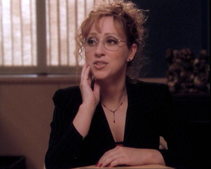 Charmed-Online-dot-net_109TheWitchIsBack1411.jpg