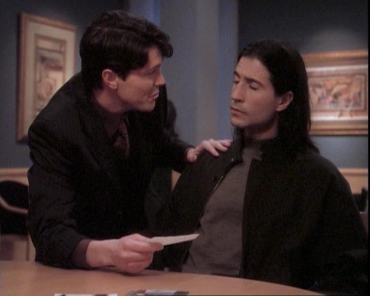 Charmed-Online-dot-net_109TheWitchIsBack1421.jpg