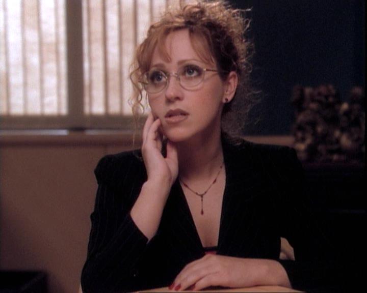 Charmed-Online-dot-net_109TheWitchIsBack1424.jpg
