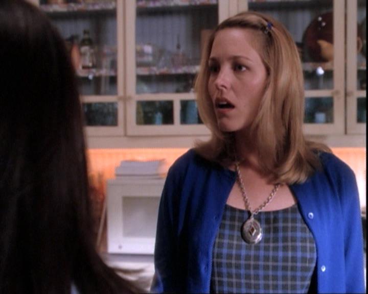 Charmed-Online-dot-net_109TheWitchIsBack1505.jpg