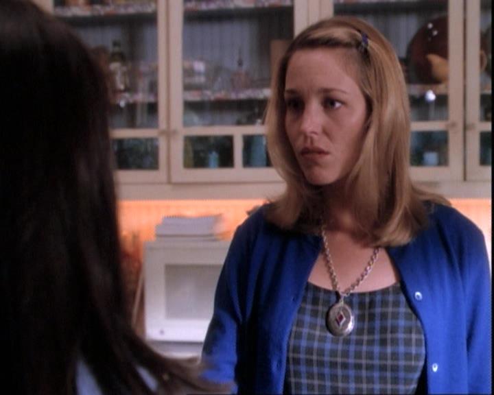 Charmed-Online-dot-net_109TheWitchIsBack1517.jpg