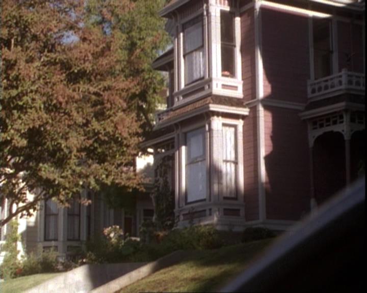 Charmed-Online-dot-net_109TheWitchIsBack1584.jpg