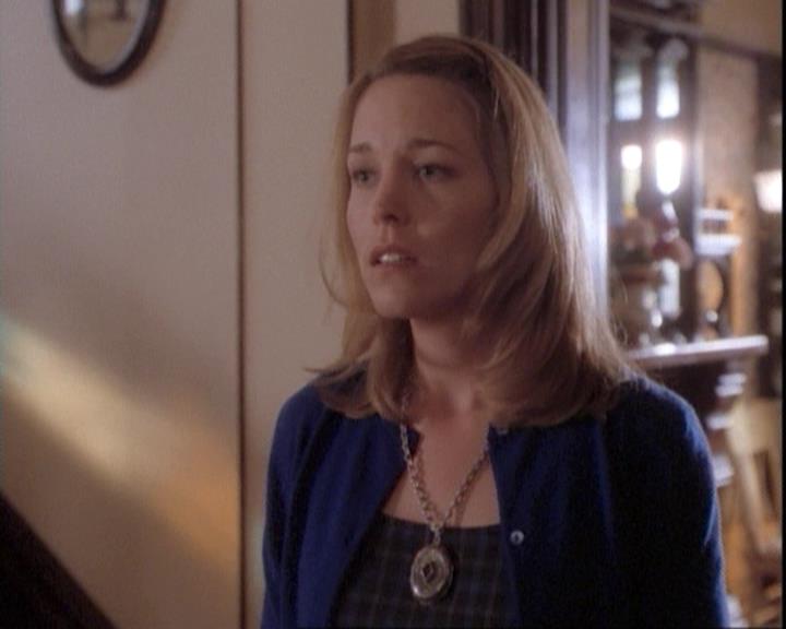 Charmed-Online-dot-net_109TheWitchIsBack1598.jpg