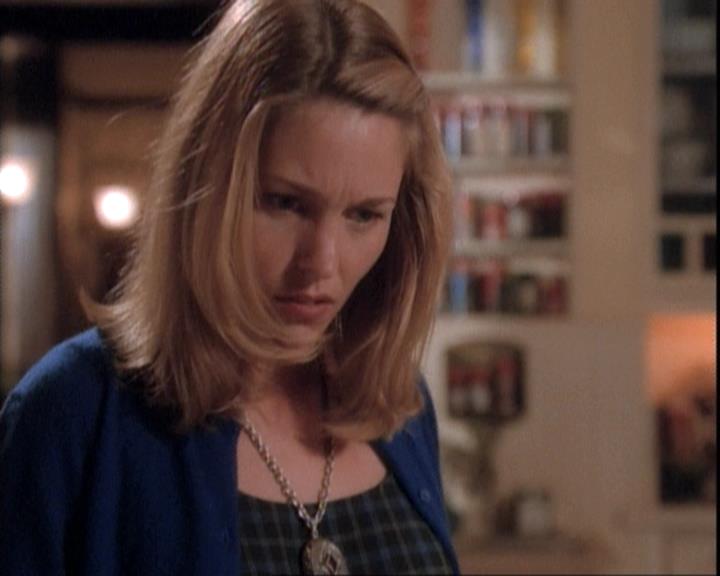 Charmed-Online-dot-net_109TheWitchIsBack1622.jpg