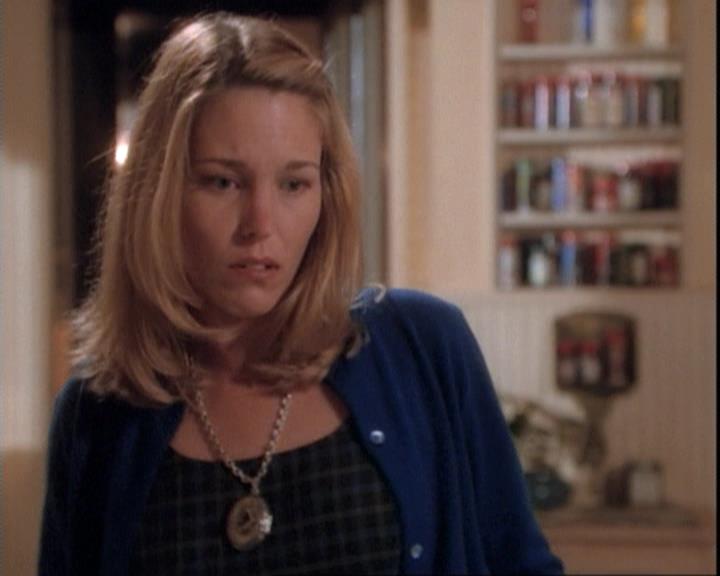 Charmed-Online-dot-net_109TheWitchIsBack1628.jpg