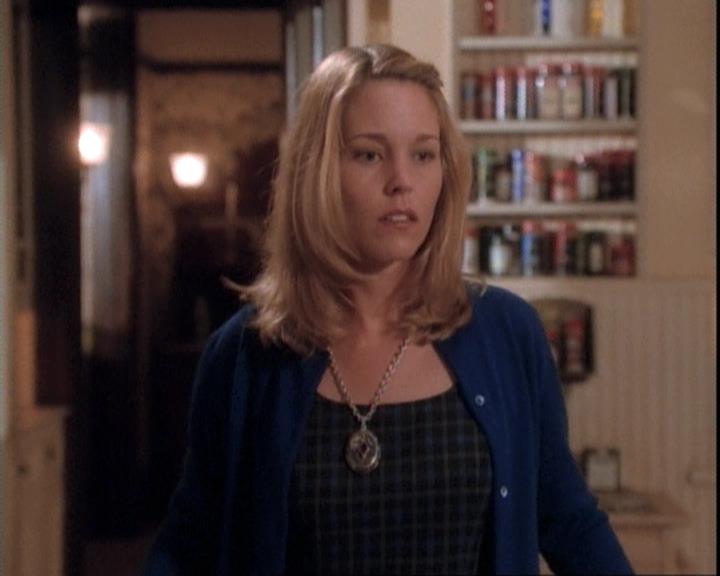 Charmed-Online-dot-net_109TheWitchIsBack1633.jpg