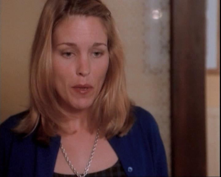 Charmed-Online-dot-net_109TheWitchIsBack1646.jpg