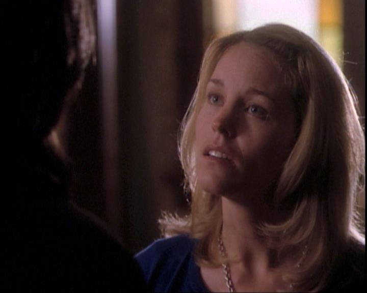 Charmed-Online-dot-net_109TheWitchIsBack1689.jpg