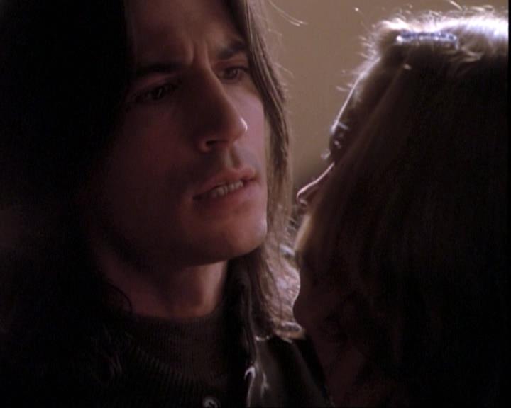 Charmed-Online-dot-net_109TheWitchIsBack1730.jpg