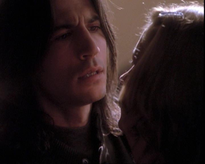 Charmed-Online-dot-net_109TheWitchIsBack1731.jpg