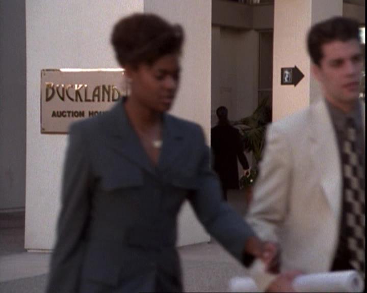 Charmed-Online-dot-net_109TheWitchIsBack1777.jpg