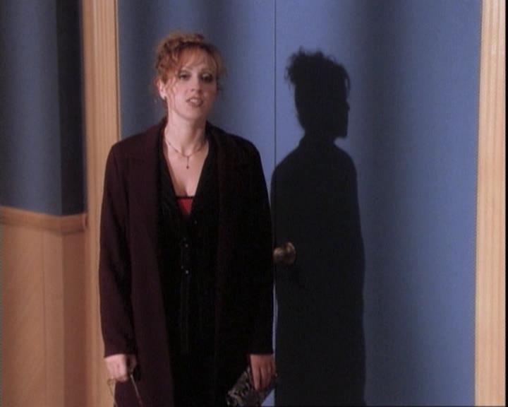 Charmed-Online-dot-net_109TheWitchIsBack1792.jpg