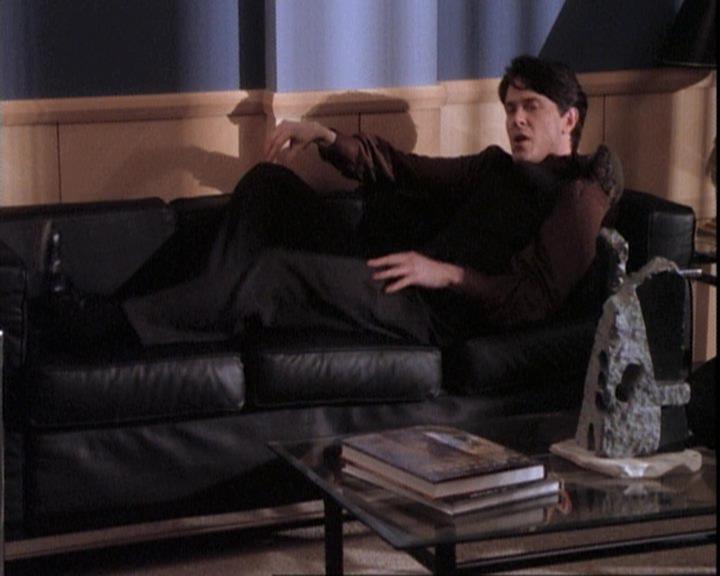 Charmed-Online-dot-net_109TheWitchIsBack1794.jpg