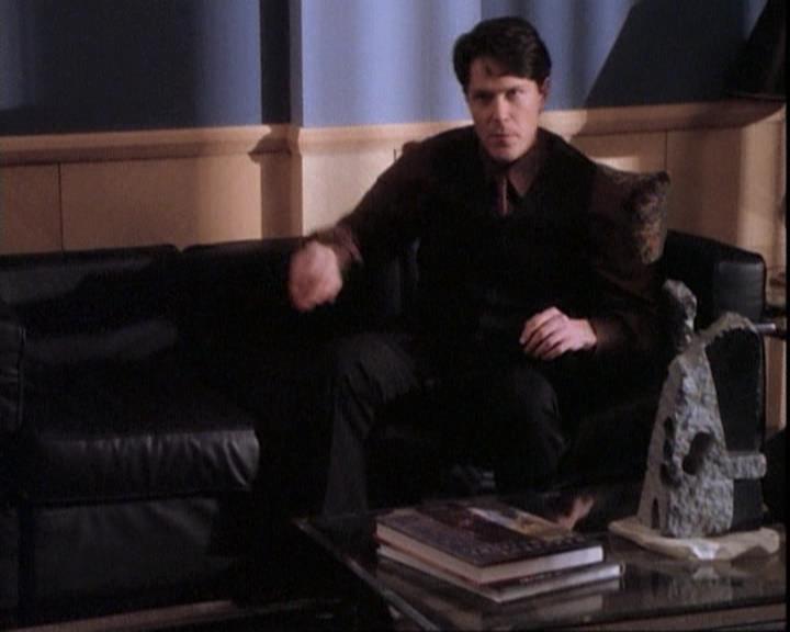 Charmed-Online-dot-net_109TheWitchIsBack1795.jpg