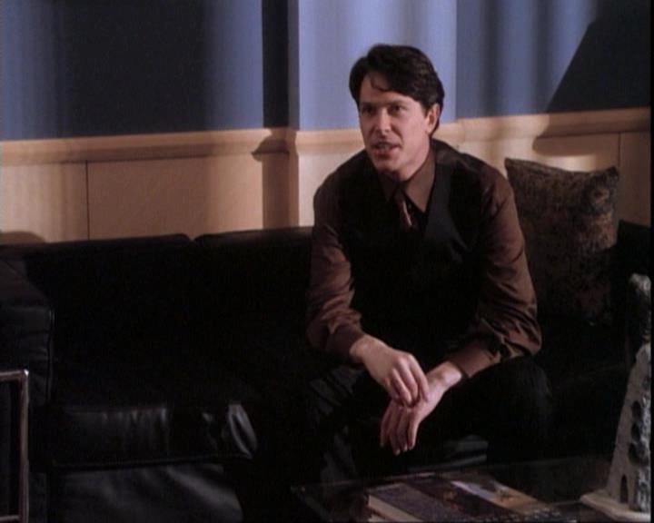 Charmed-Online-dot-net_109TheWitchIsBack1798.jpg