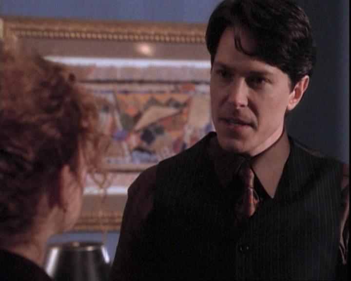 Charmed-Online-dot-net_109TheWitchIsBack1810.jpg