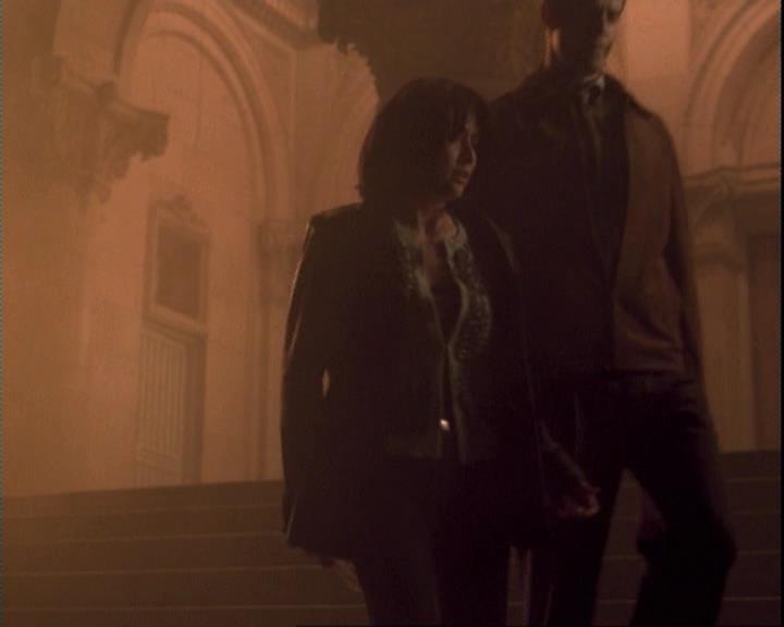 Charmed-Online-dot-net_109TheWitchIsBack1870.jpg